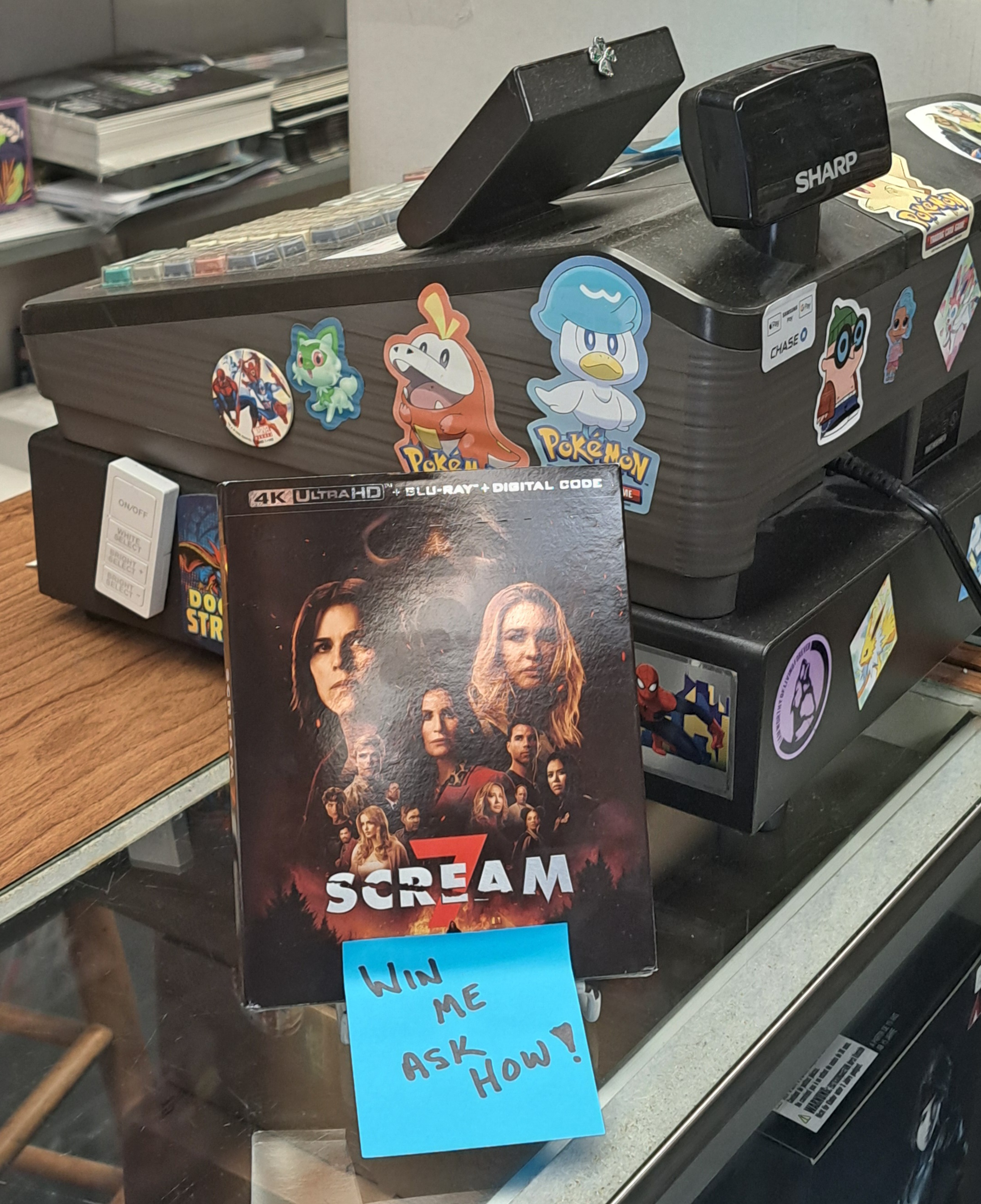 Paradox Comics - Front Desk